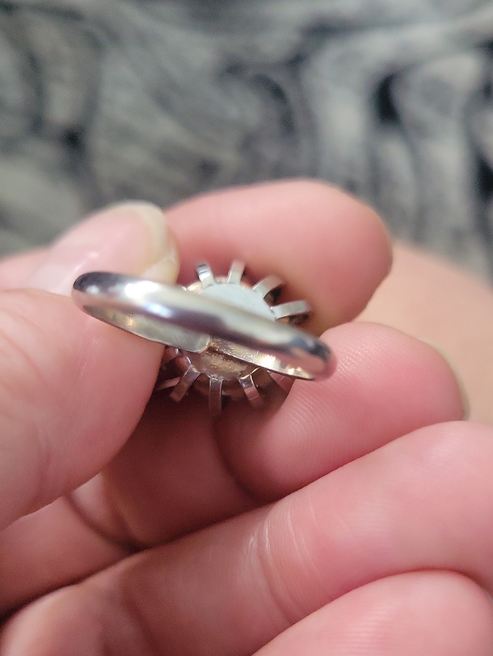 Vtg. Estate Handcrafted silver toned and crystal cocktail adjustable ring Signed - Picture 6 of 7